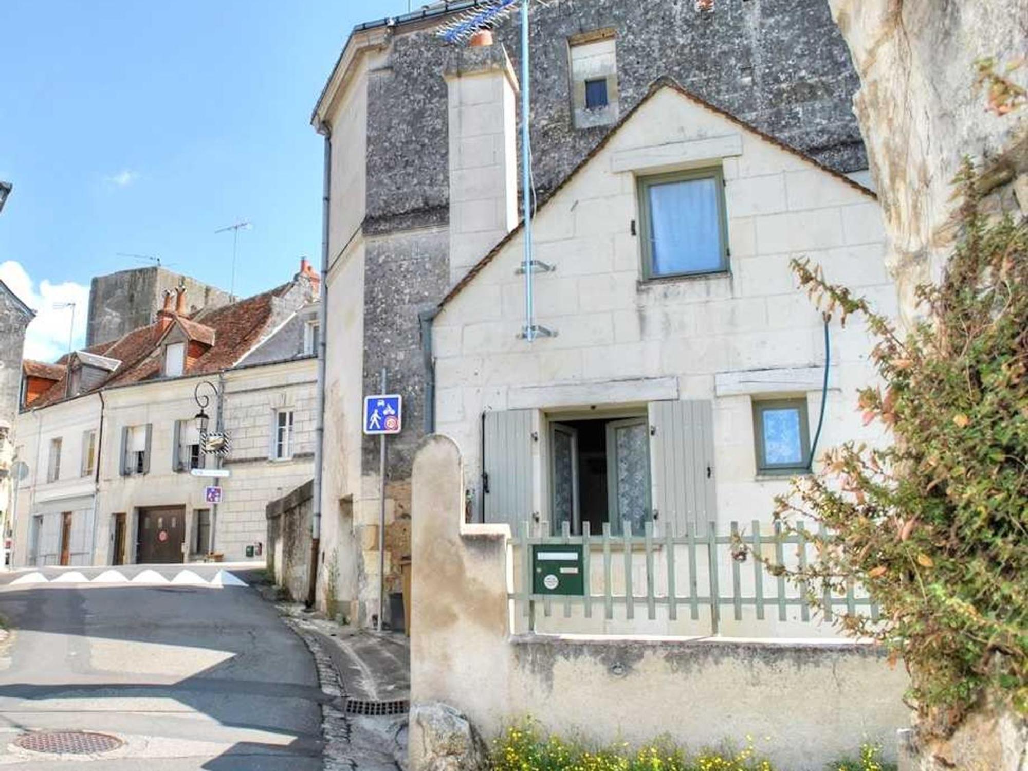 Location Unique En Ville, 3 Niveaux Avec Cave Voutee Et Troglodytique, Charme Et Authenticite En Touraine - Fr-1-381-162 Loches Dış mekan fotoğraf